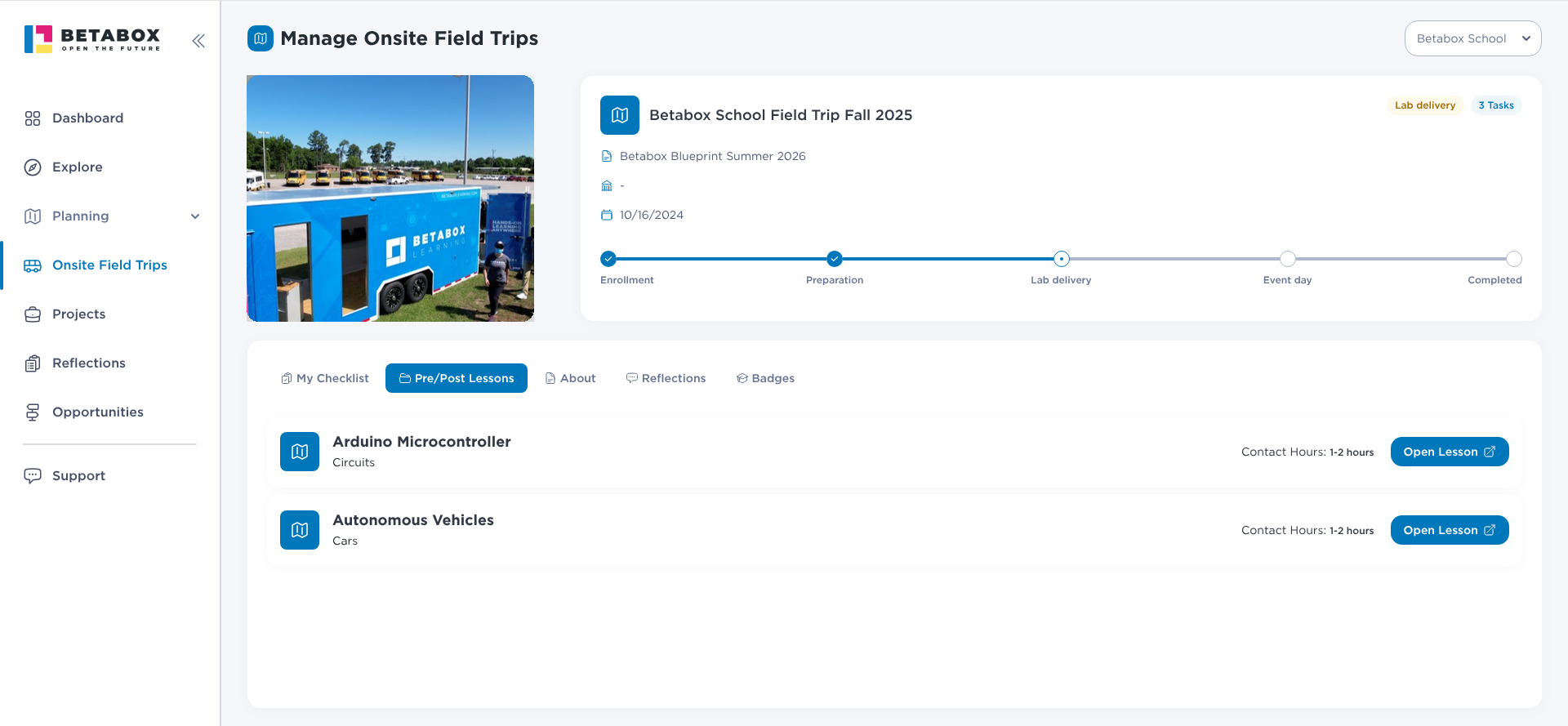 Onsite Field Trip page with a progress tracker and the Pre/Post Lessons tab open
